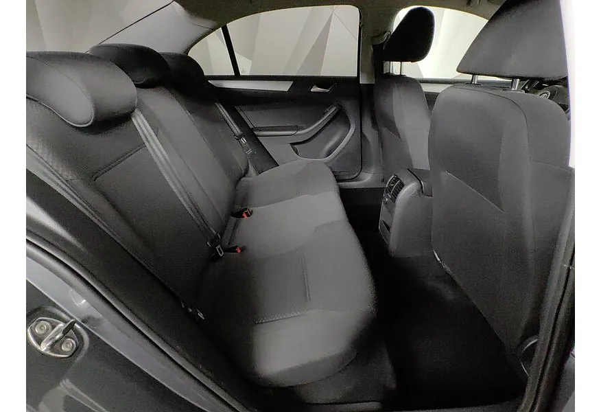 Volkswagen Jetta 1.6 AT (105 л.с.) Comfortline Серый в АВИЛОН. Слайд №15