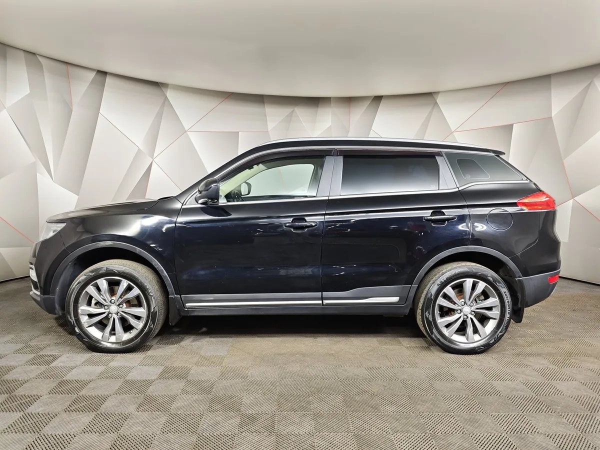 Geely Atlas 2.4 AT AWD (148 л.с.) Standard Черный в АВИЛОН. Слайд №5