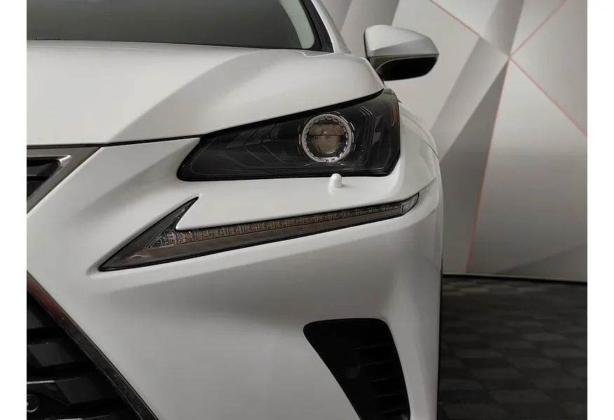 Lexus NX 200 CVT AWD (150 л.с.) Comfort Белый в АВИЛОН. Слайд №10