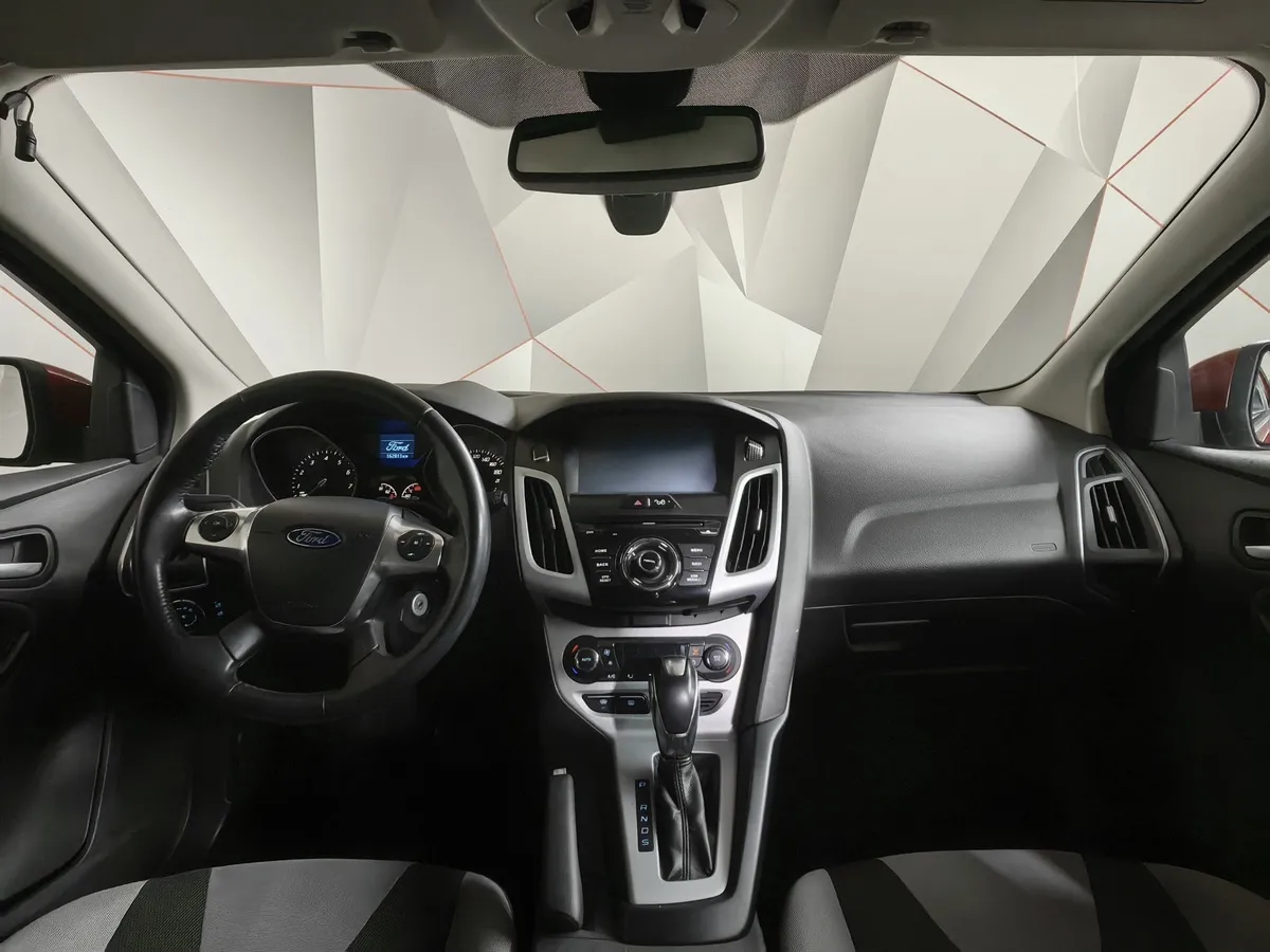 Ford Focus 1.6 PowerShift (125 л.с.) Titanium Красный в АВИЛОН. Слайд №14