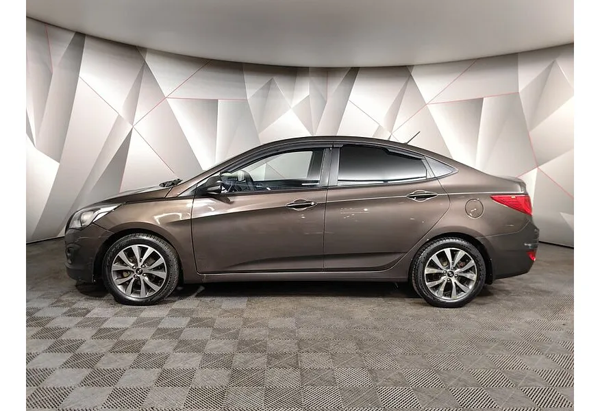 Hyundai Solaris 1.6 AT (123 л.с.) Super Series Коричневый в АВИЛОН. Слайд №5