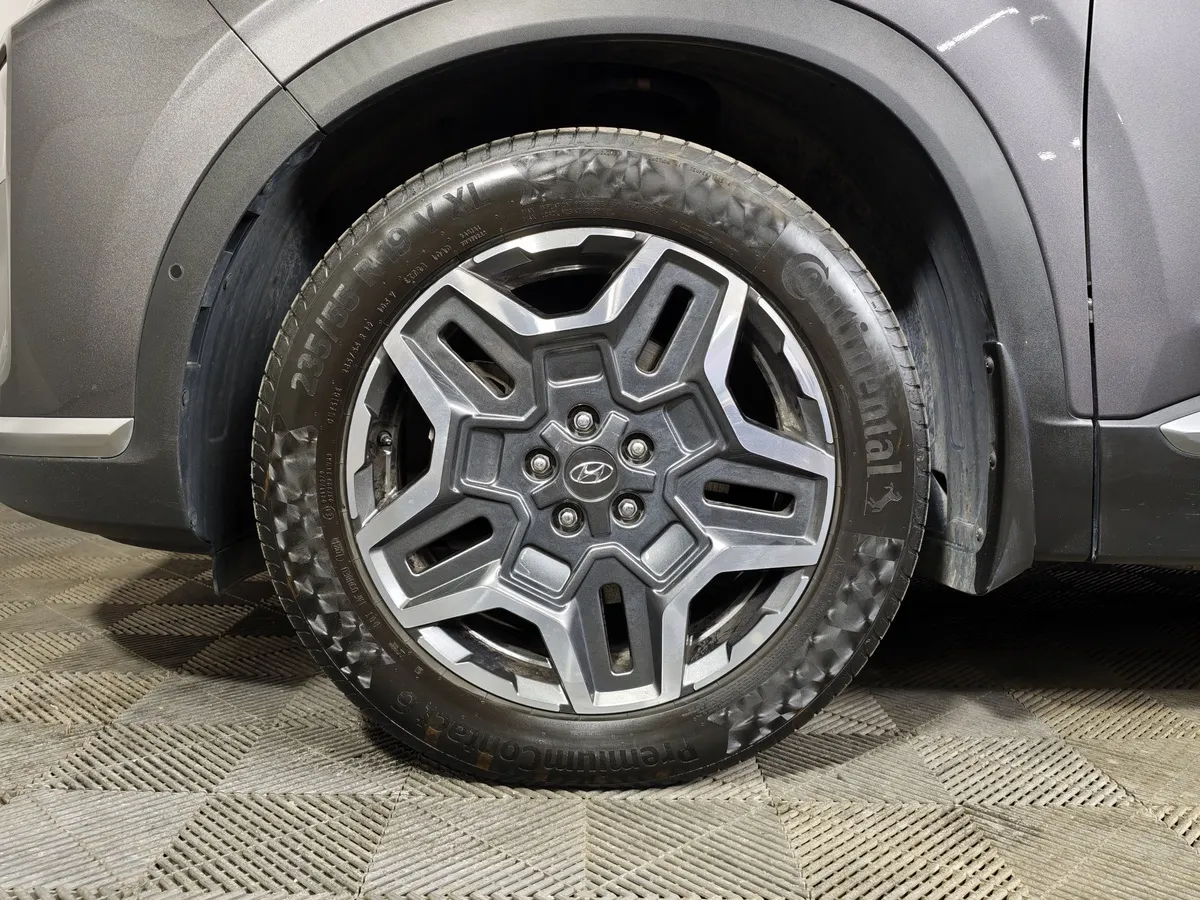 Hyundai Santa Fe 2.2 CRDi AWD 8AT (200 л.с.) High-Tech Серый в АВИЛОН. Слайд №9