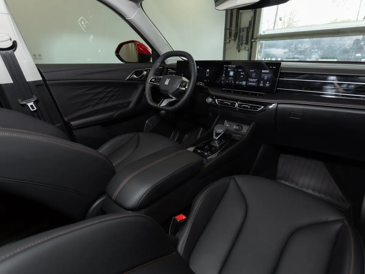 Москвич М70 1.5 DCT FWD (150 л.с.) Драйв Красный в АВИЛОН. Слайд №12