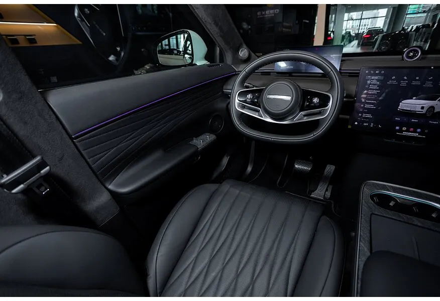 EXEED Exlantix ET 1.5 AT 4WD (469 л.с.) Белый в АВИЛОН. Слайд №12