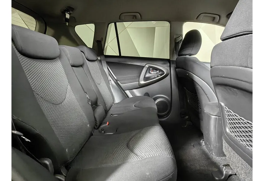 Toyota RAV4 2.0 CVT (148 л.с.) Стандарт Серый в АВИЛОН. Слайд №15