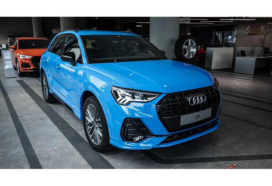 Audi Q3 2.0 45 TFSI S-tronic quattro (220 л.с.) Fashion Dynamic Edition Синий в АВИЛОН. Слайд №2