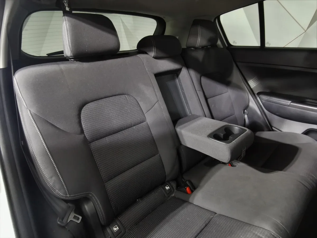 Kia Sportage 2.0 AT (150 л.с.) Серебристый в АВИЛОН. Слайд №16