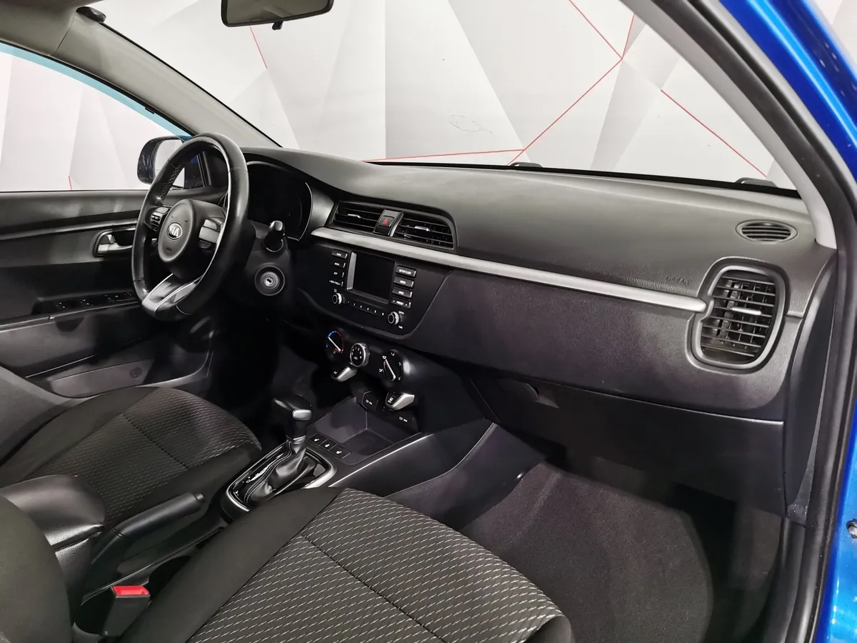 Kia Rio X-Line 1.6 AT (123 л.с.) Comfort Синий в АВИЛОН. Слайд №11