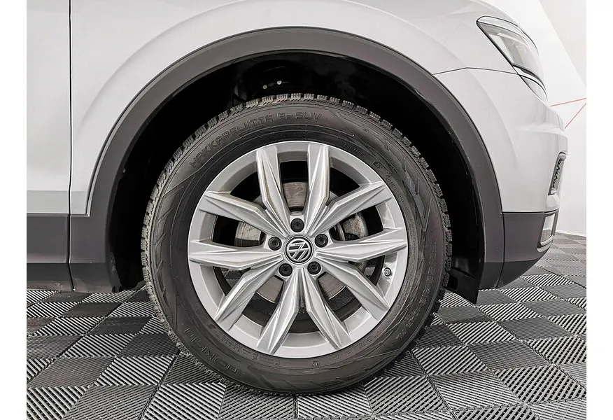 LIVE. Слайд №17