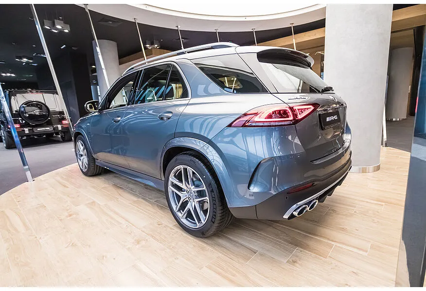 LIVE. Слайд №6