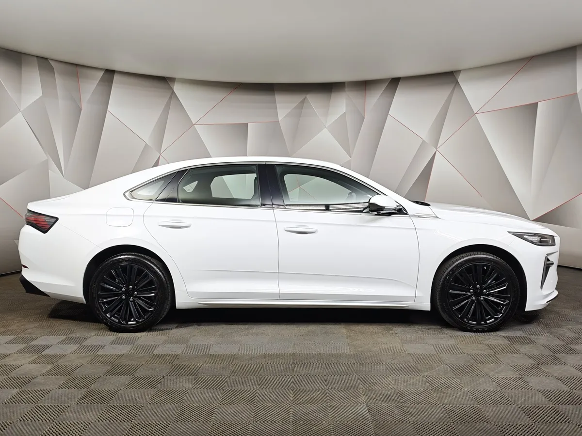 Geely Preface 2.0T 7DCT 2WD (200 л.с.) Flagship Белый в АВИЛОН. Слайд №6