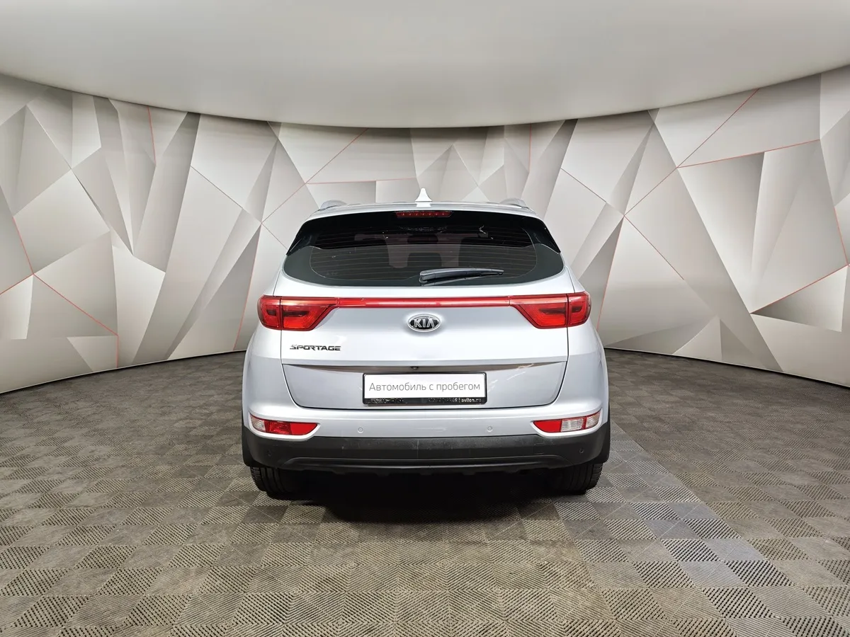 Kia Sportage 2.0 AT (150 л.с.) Серебристый в АВИЛОН. Слайд №8