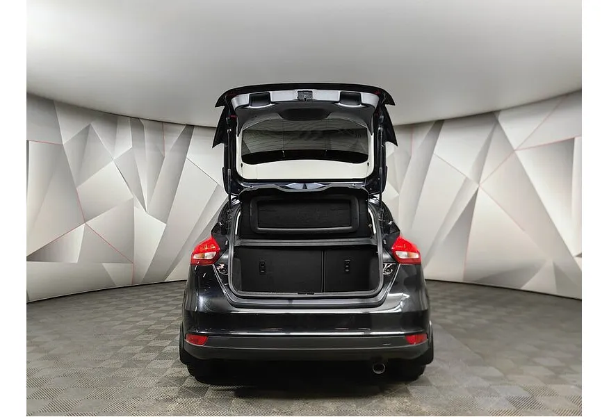 Ford Focus 1.6 Ti-VCT PowerShift (125 л.с.) SPECIAL EDITION Черный в АВИЛОН. Слайд №12