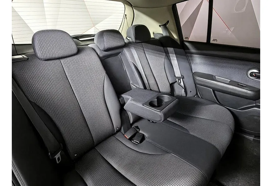 Nissan Tiida 1.6 AT (110 л.с.) Черный в АВИЛОН. Слайд №16