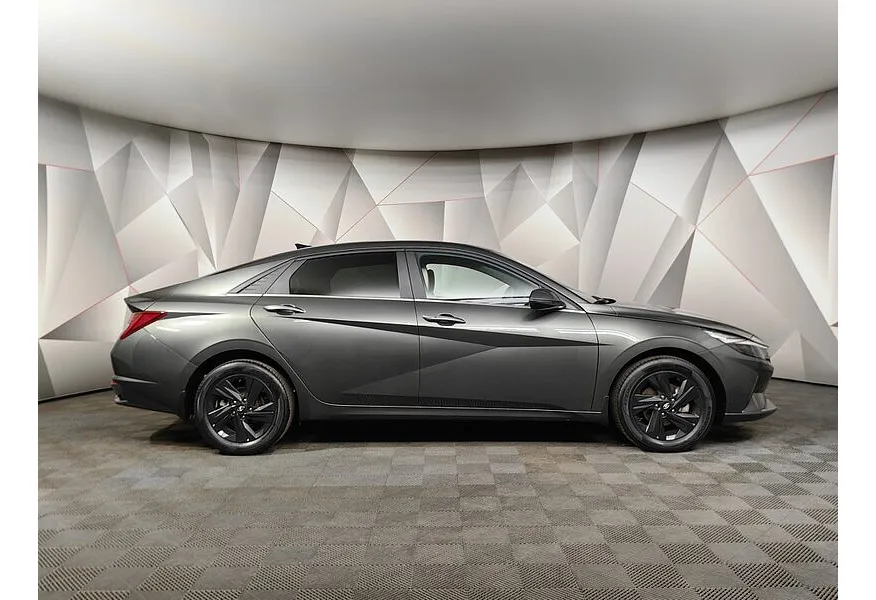 Hyundai Elantra 1.6 AT (128 л.с.) Elegance + Smart Sense Серый в АВИЛОН. Слайд №6