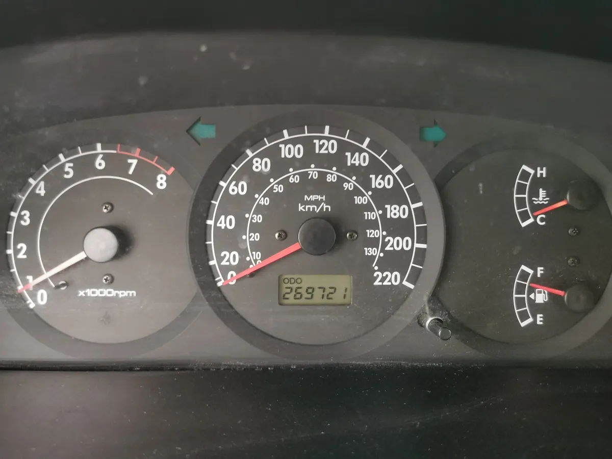 Kia Shuma 1.6 MT (101 л.с.) Серый в АВИЛОН. Слайд №17