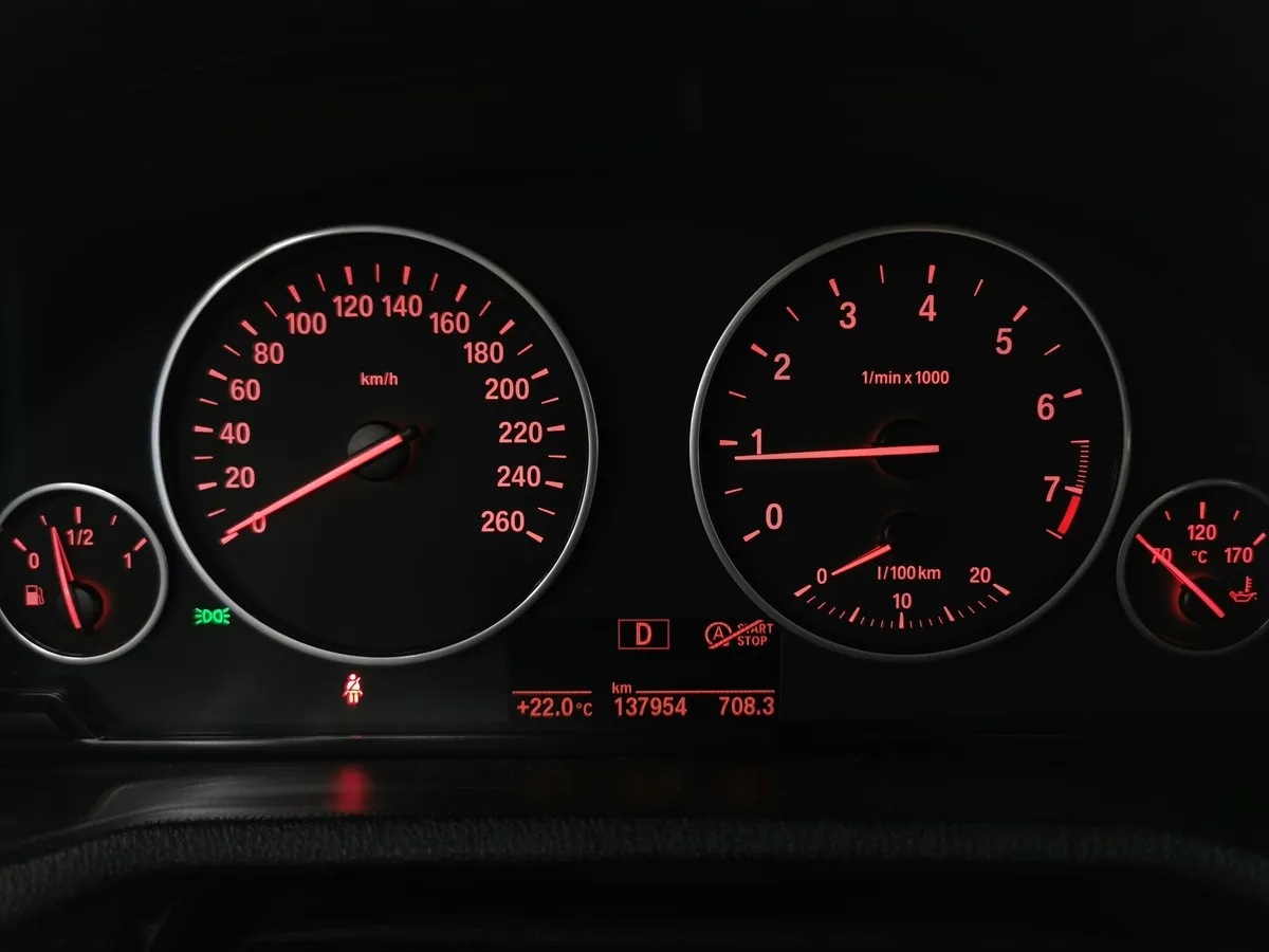 BMW X3 xDrive20i AT (184 л.с.) Серый в АВИЛОН. Слайд №13