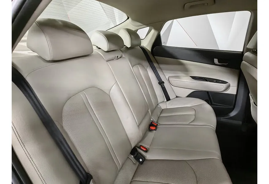 Kia Optima 2.4 GDI AT (188 л.с.) Luxe Коричневый в АВИЛОН. Слайд №15