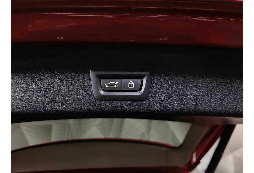 BMW X3 xDrive28i AT (245 л.с.) Base (Локальная сборка) Красный в АВИЛОН. Слайд №19