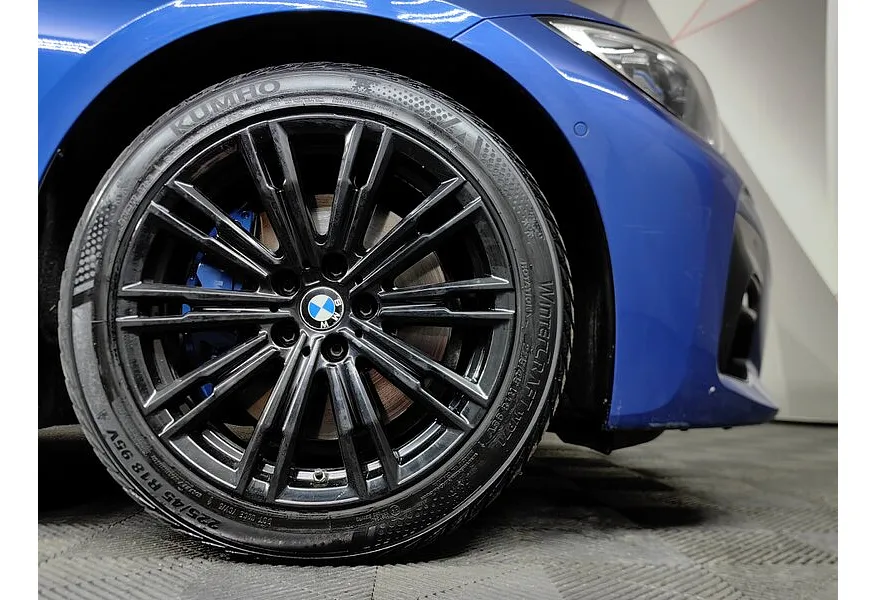 BMW 3 серия 320d xDrive (190 л.с.) M Sport Pro Синий в АВИЛОН. Слайд №7