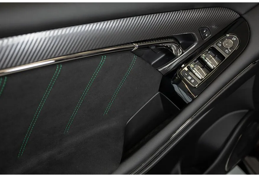 Voyah Free EVR 1.5 AT AWD (510 л.с.) Sport + Красный в АВИЛОН. Слайд №14