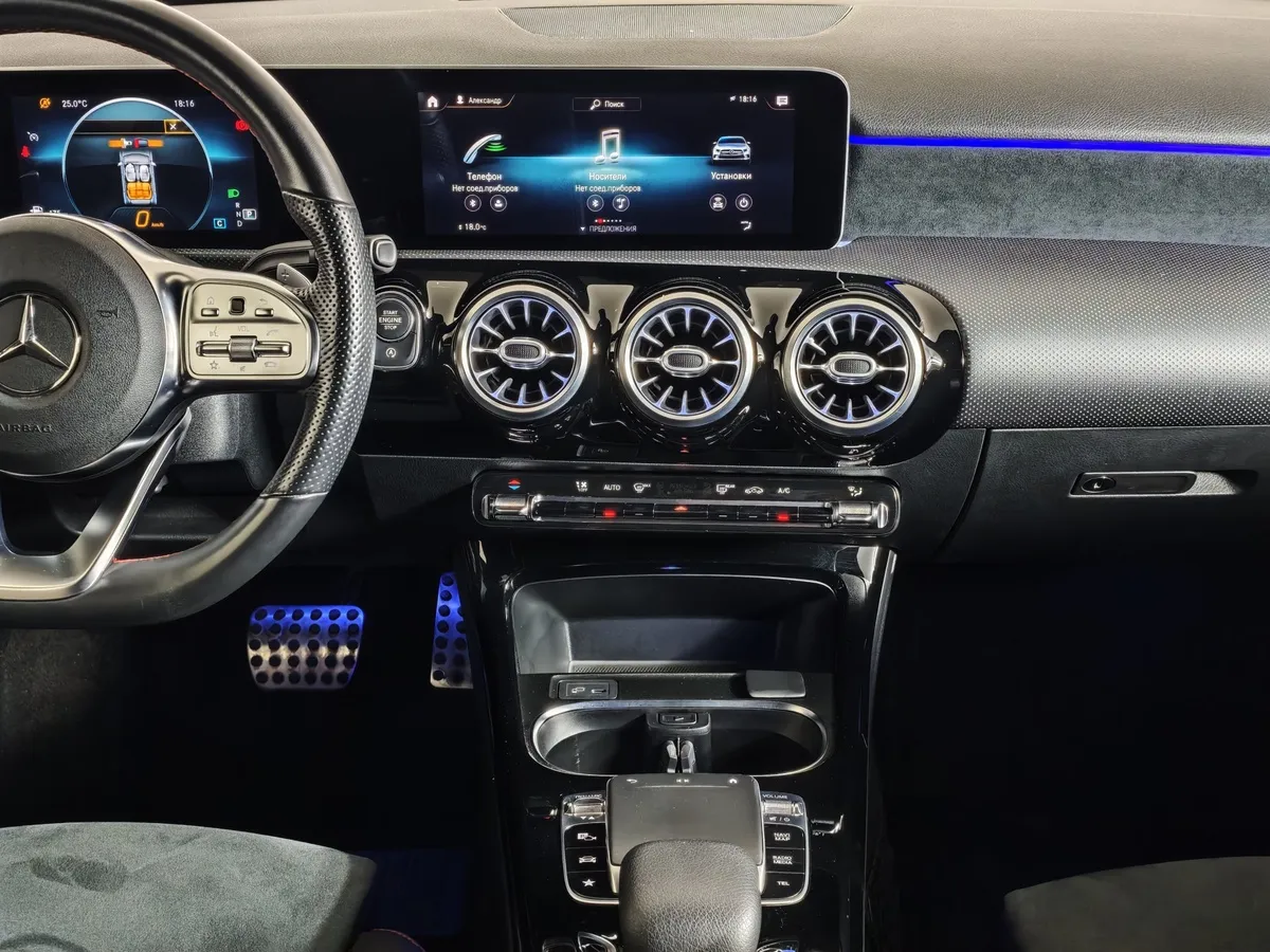 Mercedes-Benz A-Класс A 200 7G-DCT (150 л.с.) Sport Черный в АВИЛОН. Слайд №15