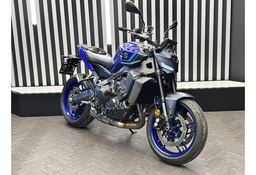 Yamaha MT-09 890 см³ (119 л.с.) (119) 890 Синий в АВИЛОН. Слайд №2