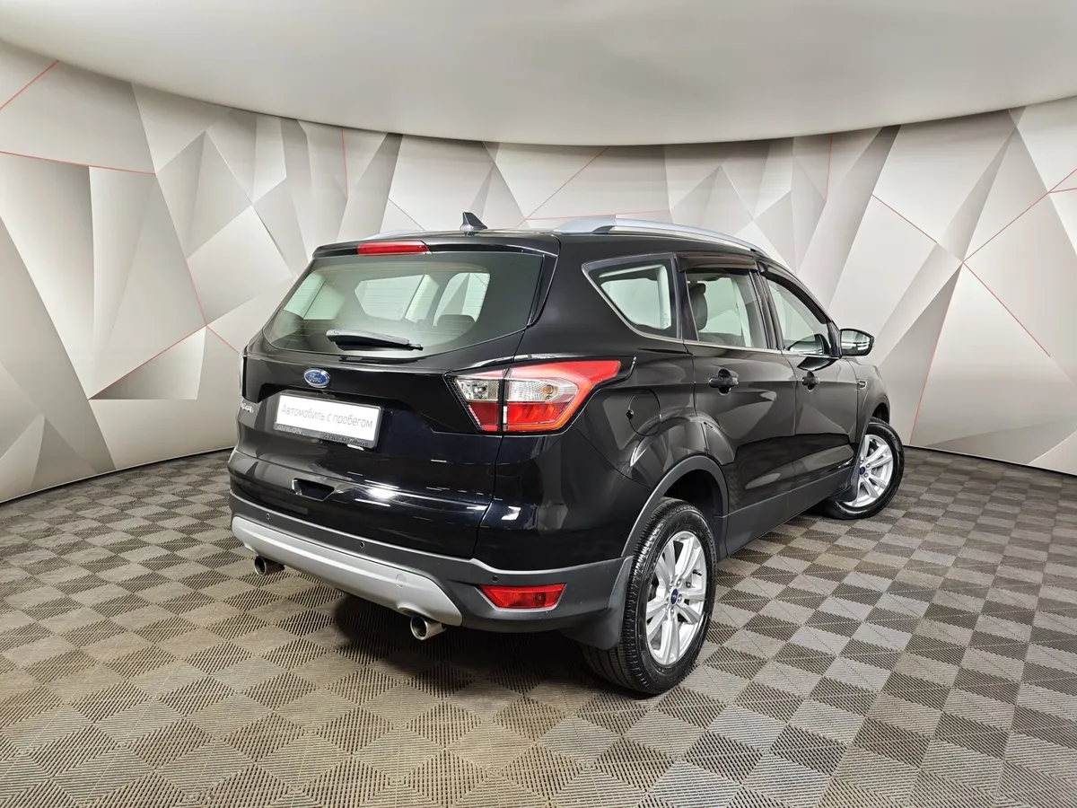 Ford Kuga 2.5 AT (150 л.с.) Trend Черный в АВИЛОН. Слайд №2
