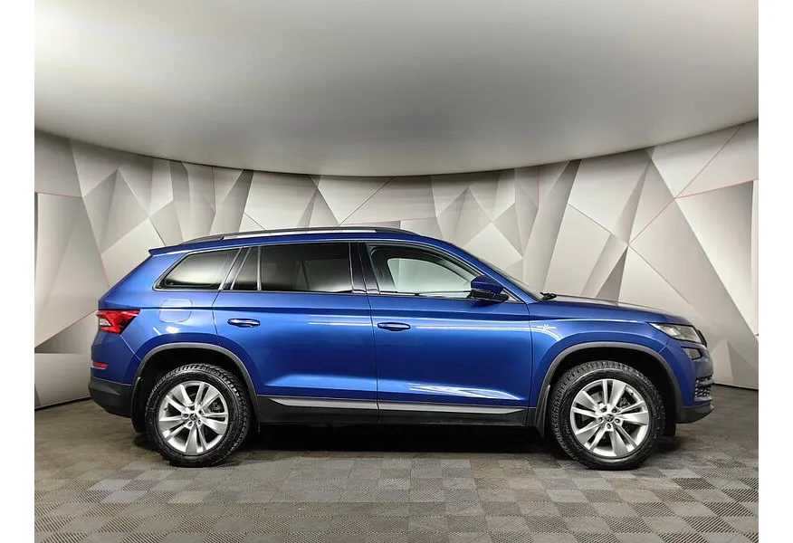 Skoda Kodiaq 1.4 TSI DSG (150 л.с.) Синий в АВИЛОН. Слайд №6