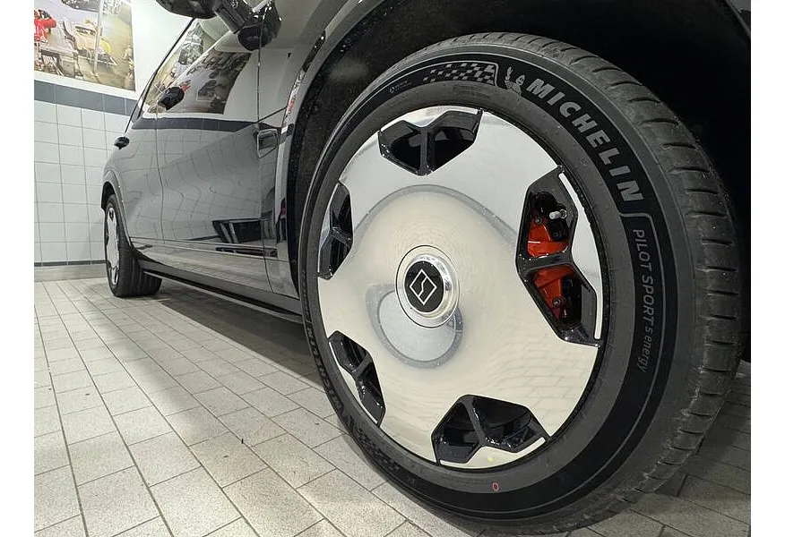 Zeekr 9X 2.0h AT 4WD (1177 л.с.) Ultra Черный в АВИЛОН. Слайд №20