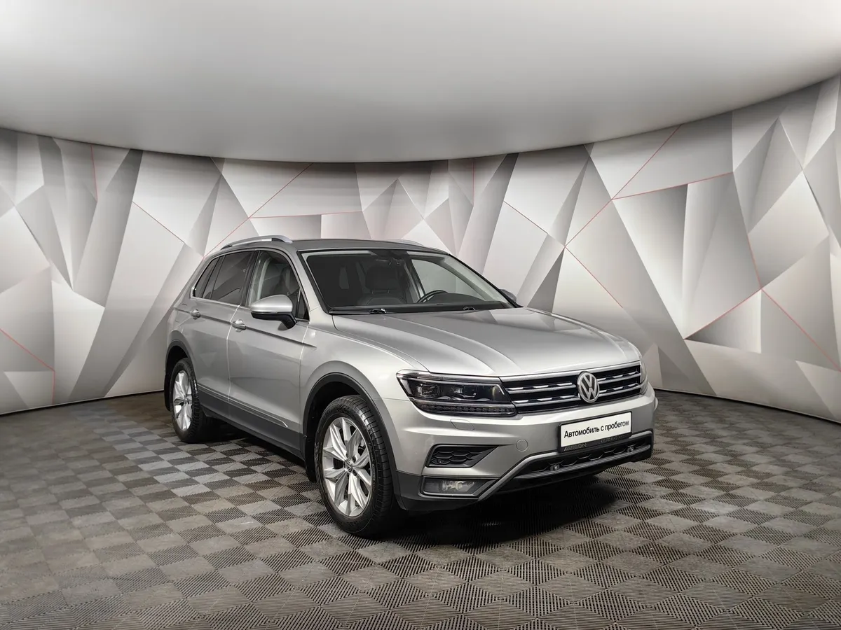 Volkswagen Tiguan 2.0 TDI 4Motion AT (140 л.с.) Track & Field Серебристый в АВИЛОН. Слайд №3