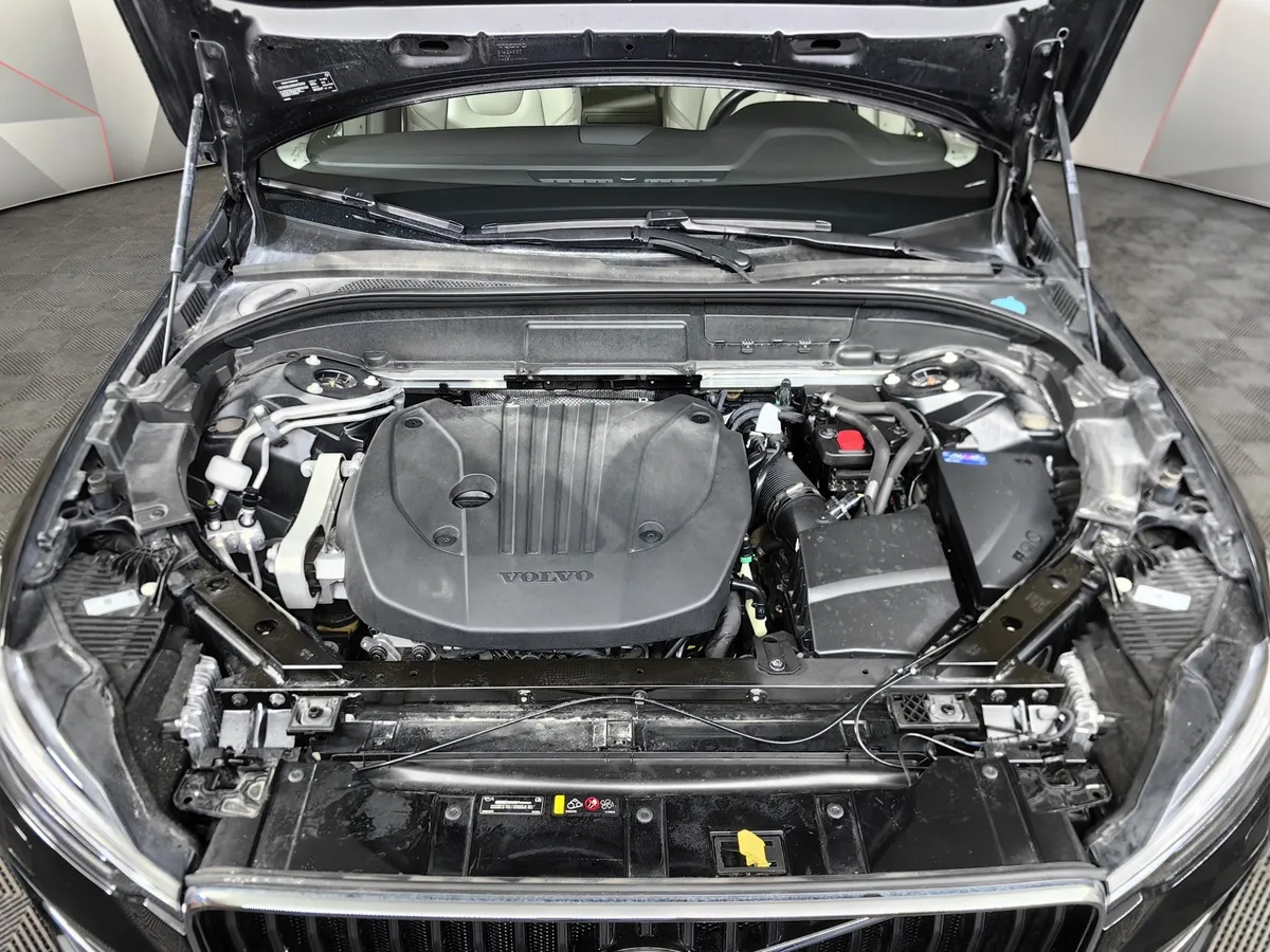 Volvo XC60 2.0 T5 AT AWD (249 л.с.) Inscription Черный в АВИЛОН. Слайд №11
