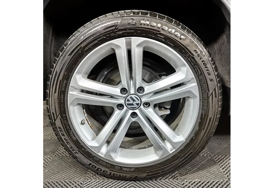 АВИЛОН - Volkswagen Tiguan 2.0 TSI 4Motion AT (180 л.с.) Sport&Style Черный - slide 15