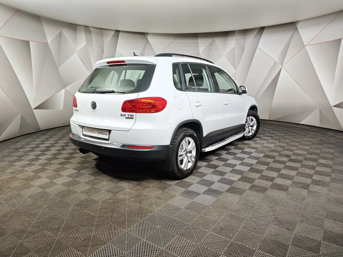 Volkswagen Tiguan 2.0 TSI 4Motion AT (180 л.с.) Sport&Style Белый в АВИЛОН. Слайд №2