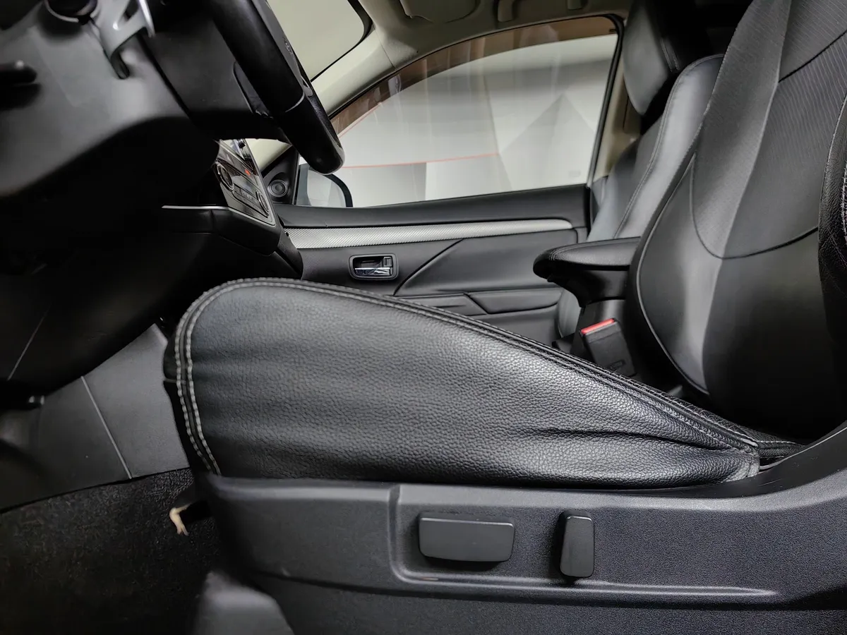 Mitsubishi Outlander 2.0 CVT 4WD (146 л.с.) Instyle E29 Белый в АВИЛОН. Слайд №22