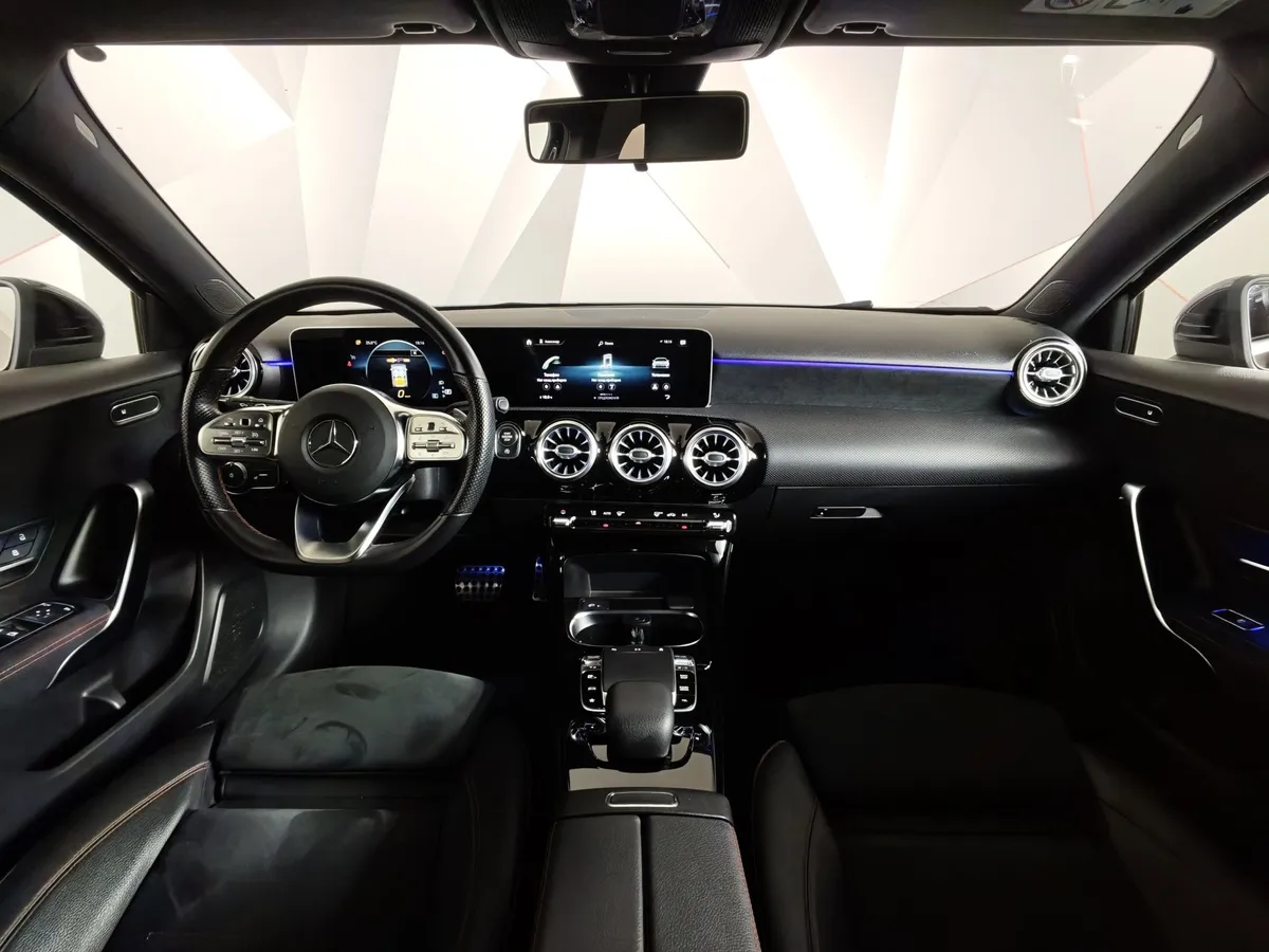 Mercedes-Benz A-Класс A 200 7G-DCT (150 л.с.) Sport Черный в АВИЛОН. Слайд №14