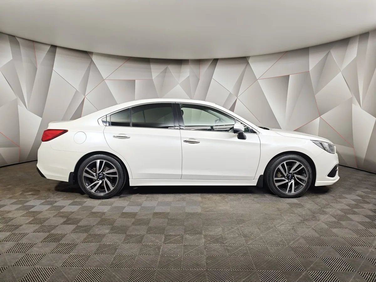 Subaru Legacy 2.5 CVT AWD (175 л.с.) Белый в АВИЛОН. Слайд №6