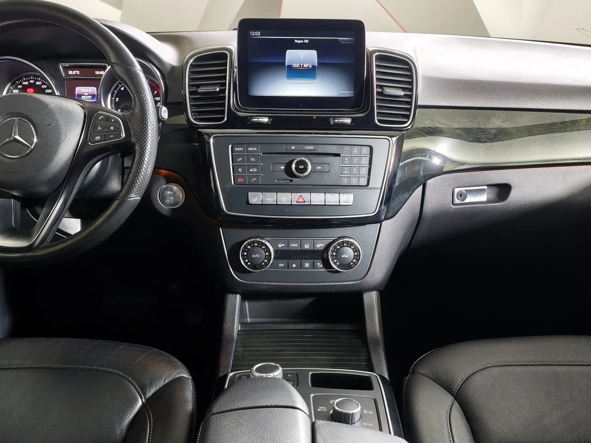 Mercedes-Benz GLE 400 4MATIC 9G-TRONIC (333 л.с.) Grand Edition Серебристый в АВИЛОН. Слайд №15