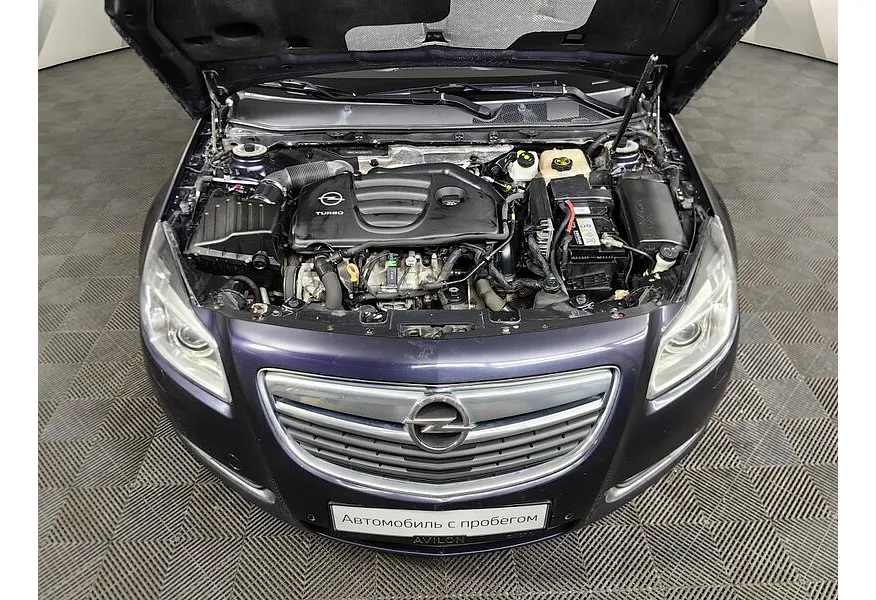 Opel Insignia 2.0 Turbo AT (220 л.с.) Фиолетовый в АВИЛОН. Слайд №11