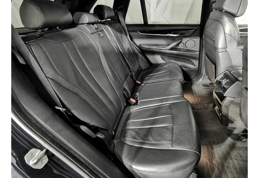 BMW X5 xDrive40d Steptronic (313 л.с.) Черный в АВИЛОН. Слайд №14