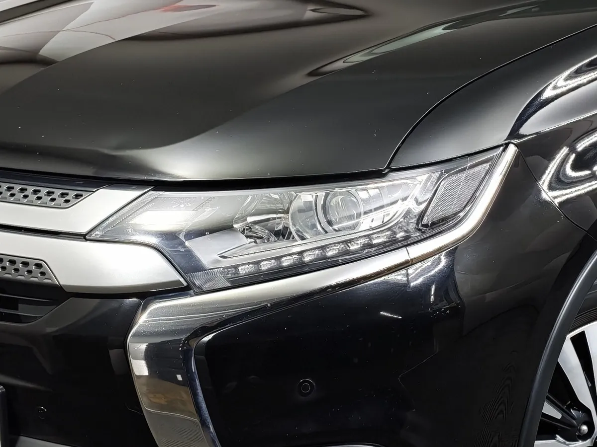Mitsubishi Outlander 2.0 CVT (146 л.с.) Invite Черный в АВИЛОН. Слайд №10