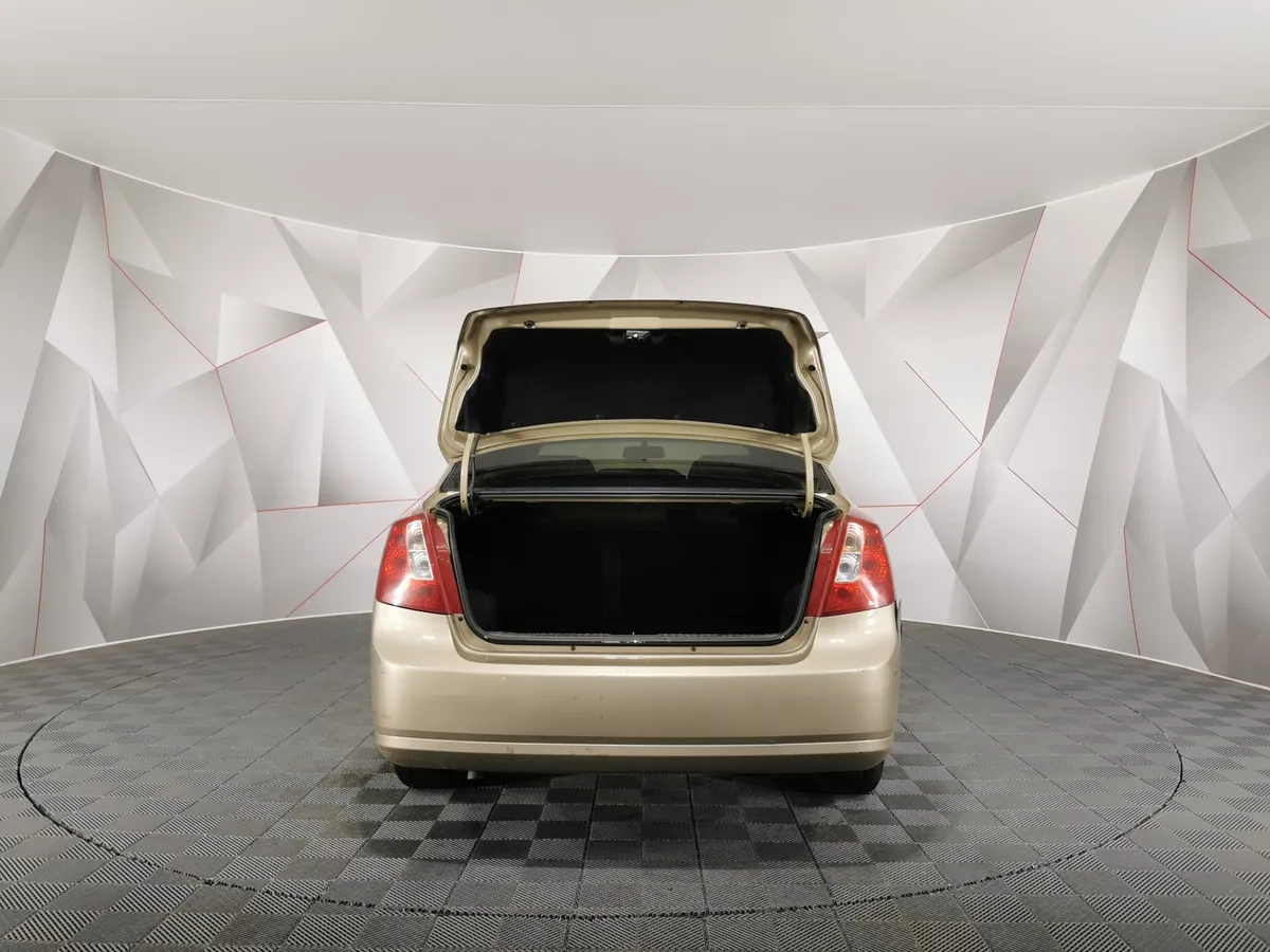 Chevrolet Lacetti 1.6 MT (109 л.с.) Бежевый в АВИЛОН. Слайд №10