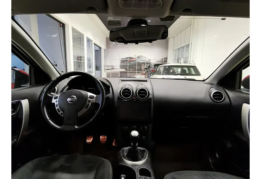 Nissan Qashqai 2.0 MT FWD (141 л.с.) Красный в АВИЛОН. Слайд №13