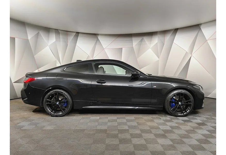 LIVE. Слайд №3