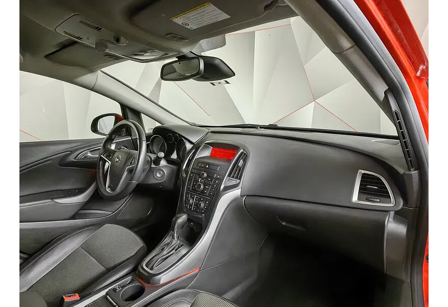 Opel Astra 1.4 Turbo AT (140 л.с.) Красный в АВИЛОН. Слайд №13