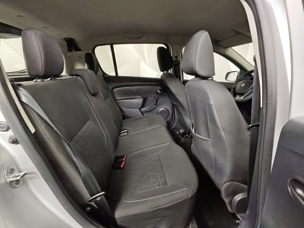 Renault Sandero 1.6 AT (103 л.с.) Stepway Серый в АВИЛОН. Слайд №16