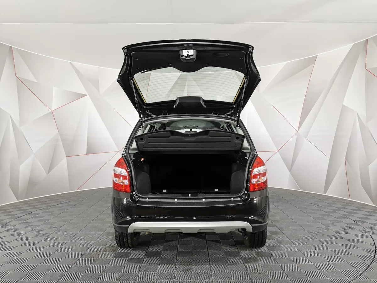 ВАЗ (Lada) Granta 1.6 MT (106 л.с.) Черный в АВИЛОН. Слайд №11