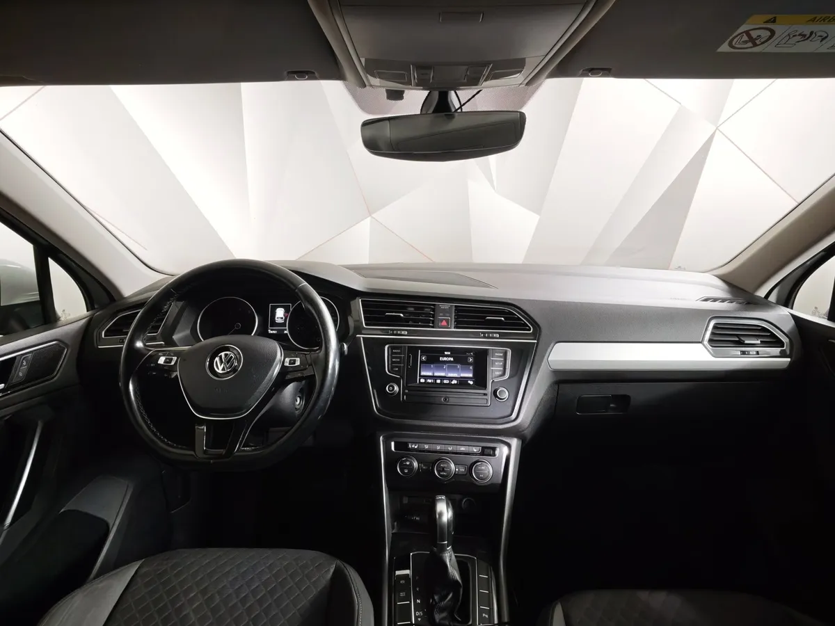 Volkswagen Tiguan 1.4 TSI BlueMotion DSG (150 л.с.) Comfortline Белый в АВИЛОН. Слайд №13