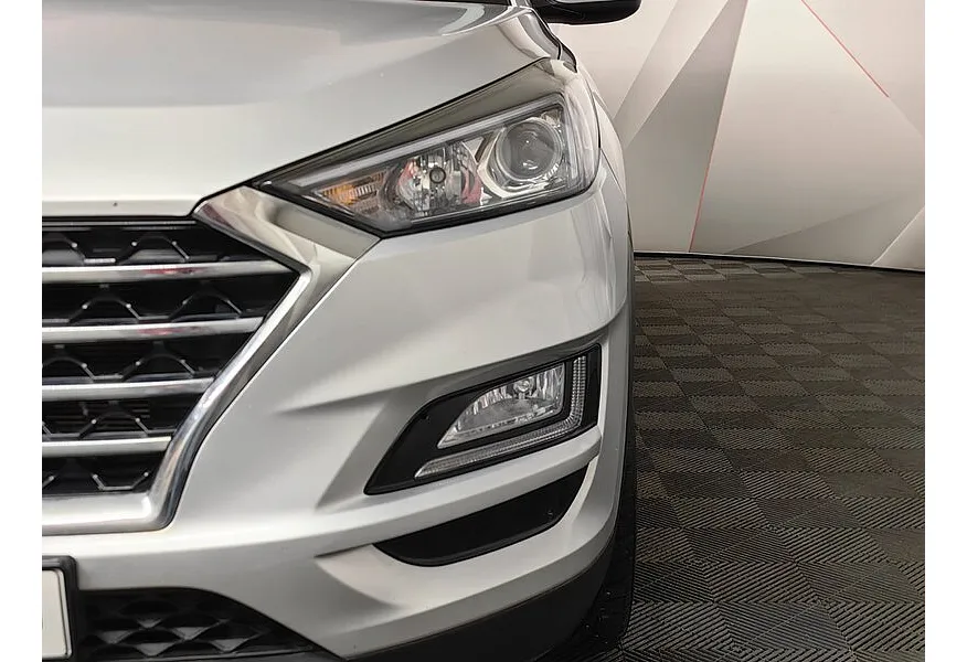 Hyundai Tucson 2.0 (150 л.с.) MPI-6AT-2WD Family Серый в АВИЛОН. Слайд №10