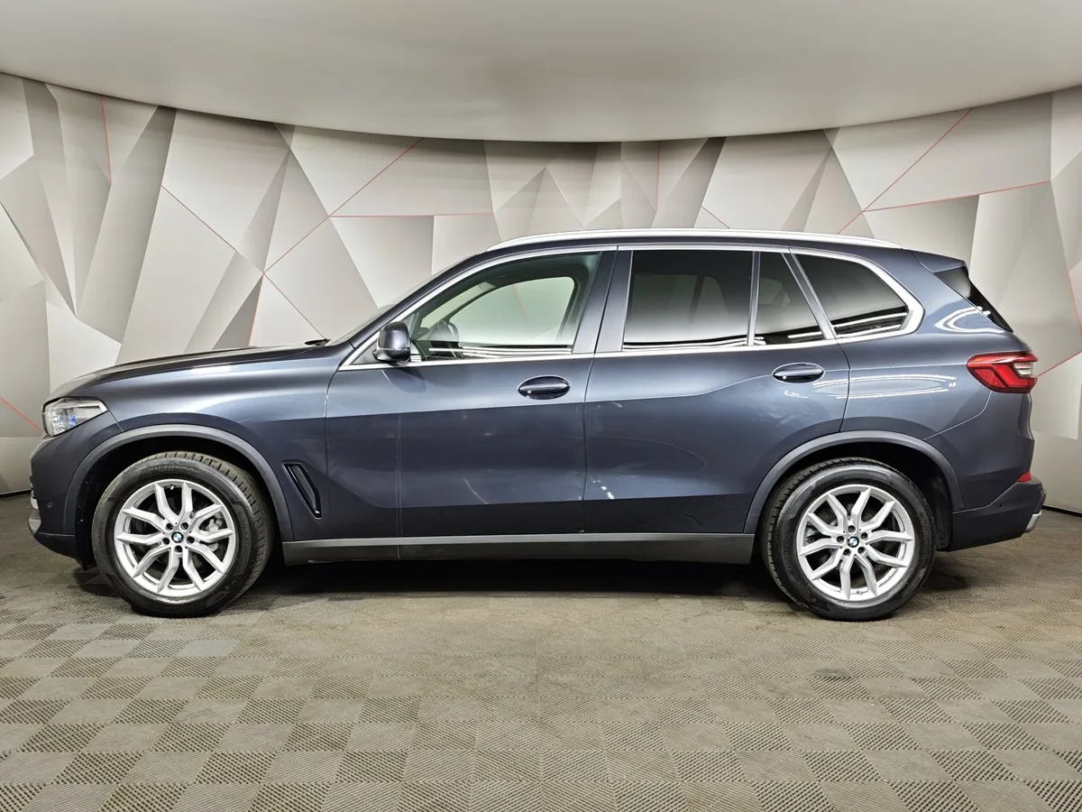 BMW X5 xDrive30d Steptronic (249 л.с.) Business Plus Серый в АВИЛОН. Слайд №5